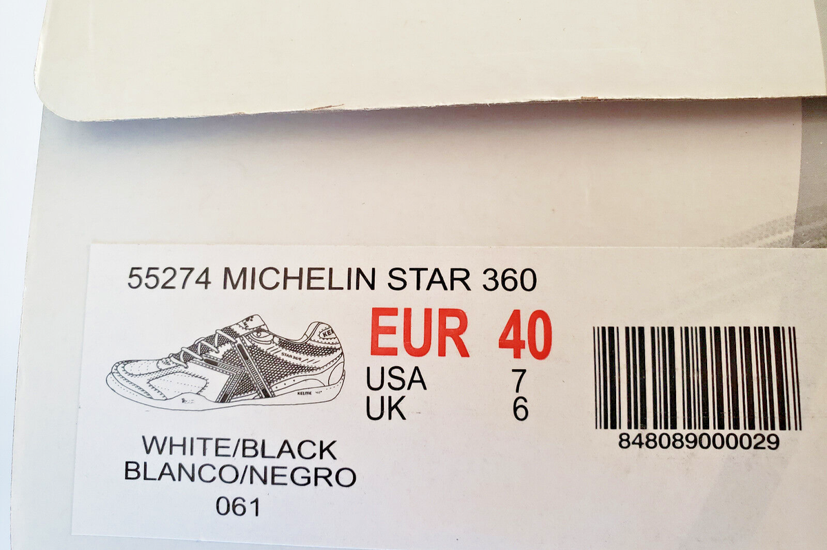 Kelme Michelin Star 360 Indoor Soccer Shoes (White/Black) Sports