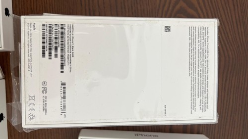Apple Iphone 11 Black - 64GB - Factory Unlocked - New And Sealed - Free Shipping - Zdjęcie 2 z 11
