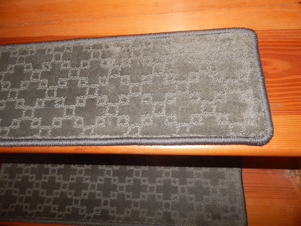 13 STEP 9" X 27"  +  Landing  27" x 17"   WOOL Woven Tufted Carpet Stair Treads. - Image 3 of 4