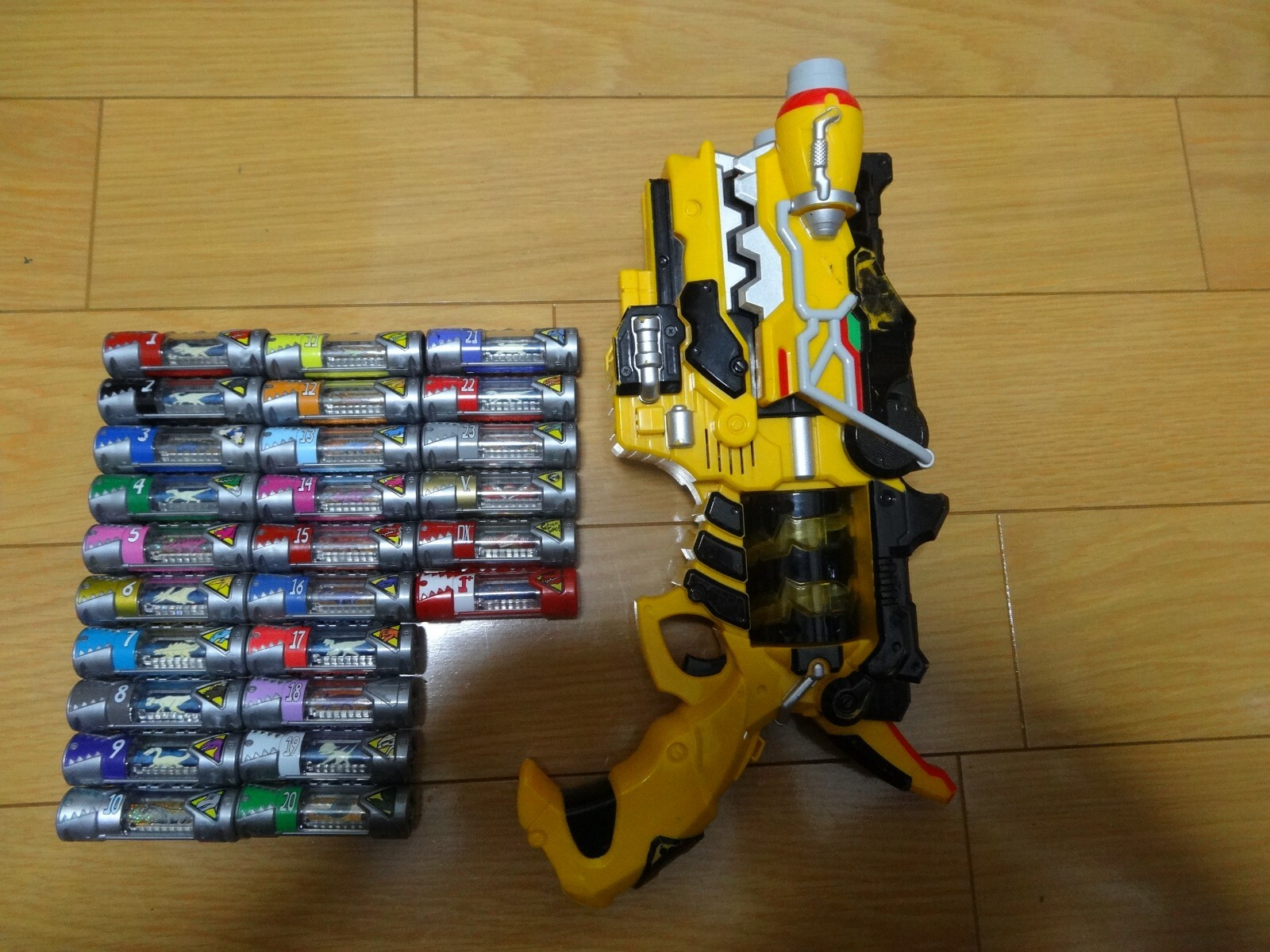 Bandai Beast Power Sentai Kyoryuger Revolver Toy zyudenchi set 1-23,V,DX,1+