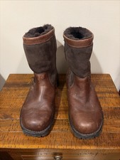 UGG Australia Beacon Leather Sheepskin Pull O...
