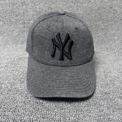 New Era New York Yankees 9FORTY Youth Strapback Gray Cap
