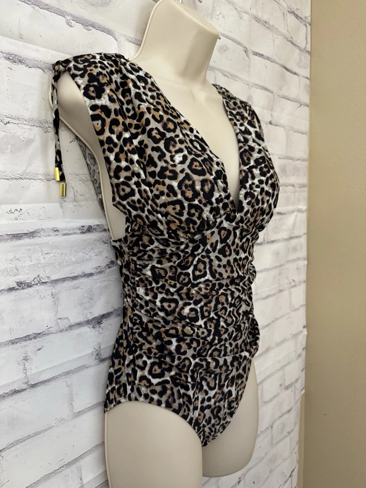 Traje de baño Shore Shapes talla 8 adelgazante leopardo un precio forrado traje de baño nuevo Foto 2 de 4