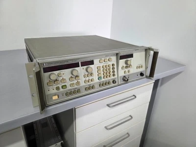 HP Hewlett Packard 8350B Sweep Oscillator 83592B RF Plug-In 0.01-20GHz DEFEKT - Bild 1 von 4