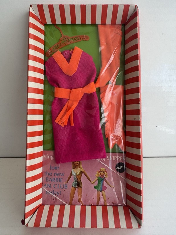 Vintage BARBI PJ & STACEY #3401 Fringe Benefits NRFB SEALED AND MINT Outfit-RARE