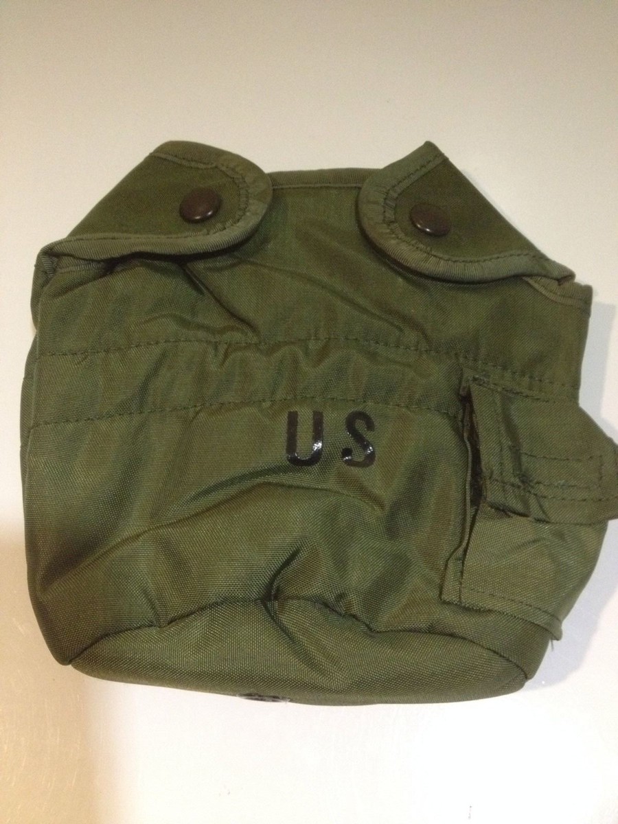 supreme 12AW Basic Water Canteen 希少 supreme 12AW Basic Water Canteen 希少 Supreme - Basic Water