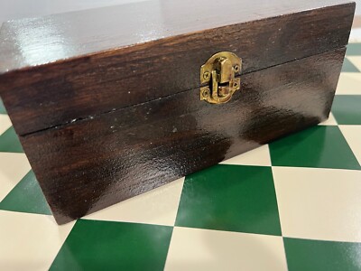 MAHOGANY WOOD BOX FOR CHESS SET 3.75''KING WITH GREEN FELT INSIDE SIZE 9''X5''X4''