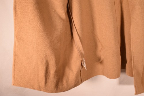 Vintage United Colors of Benetton Camel Colored Funky Music Cardigan Sweater - Imagen 2 de 5