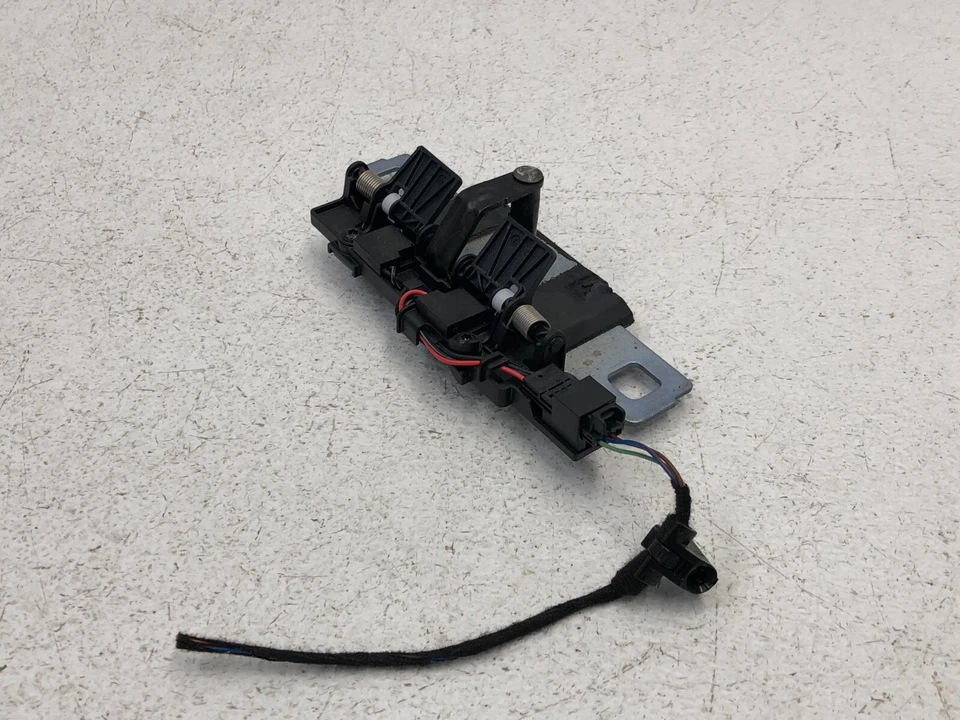 Audi Q5 2018 2019 2020 maletero pestillo placa golpeadora unidad 1549 OEM Foto 2 de 4