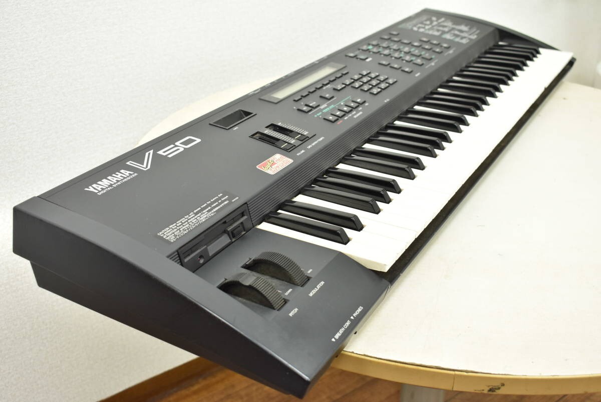 ヤマハ YAMAHA V50 シンセサイザー デジタル 61鍵盤 【動作品】★ ヤマハ | V50 - シンセサイザー - 概要