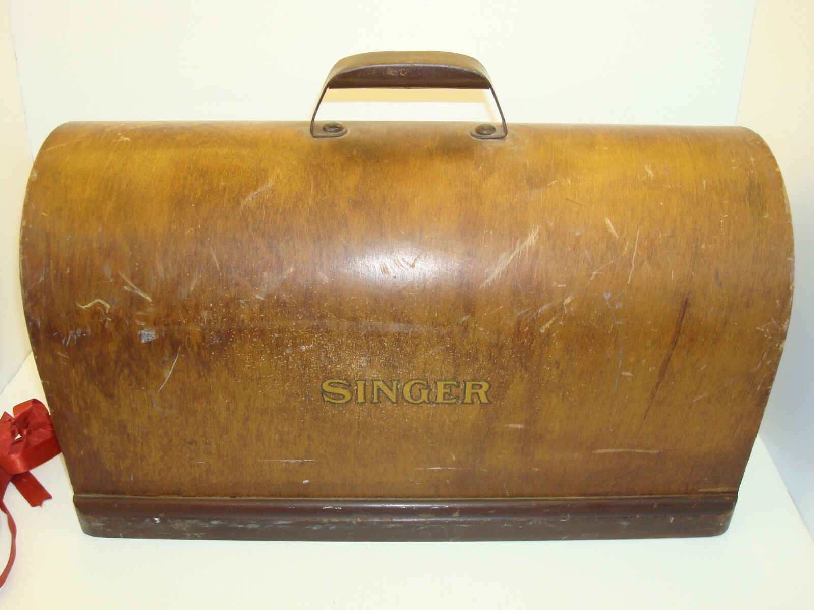 SINGER EG409107 PORTABLE SEWING MACHINE WITH MOTOR BAJ38 PATENTED 1949