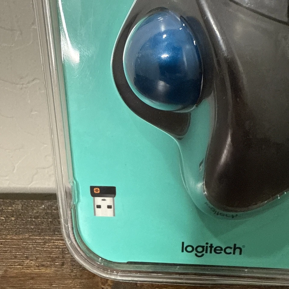 Logitech M570 Wireless Trackball New In Packaging - Image 4 of 4