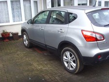 2011 nissan qashqai 1.6 petrol with 4 spare wheels, sat nav, air con