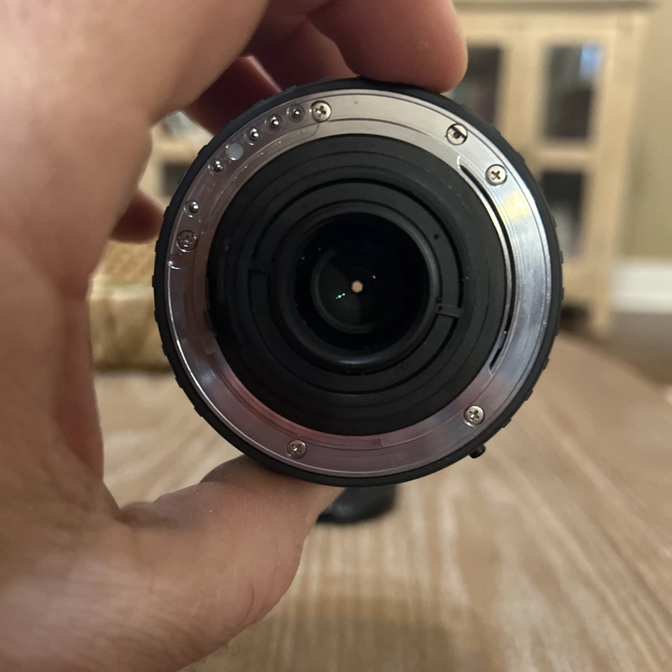 Pentax SMC Pentax-F Zoom 35-70mm f/3.5-4.5 AF Lens Made in Japan - EXCELLENT - Image 3 of 4