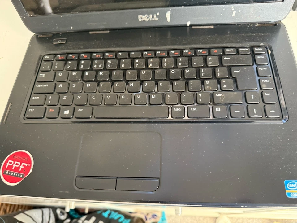 DELL VOSTRO 2520 LAPTOP, FAULTY - Image 3 of 4