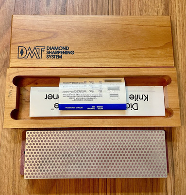 DMT Diamond Sharpening Stone W8F Fine Grit 8  Wooden Box 