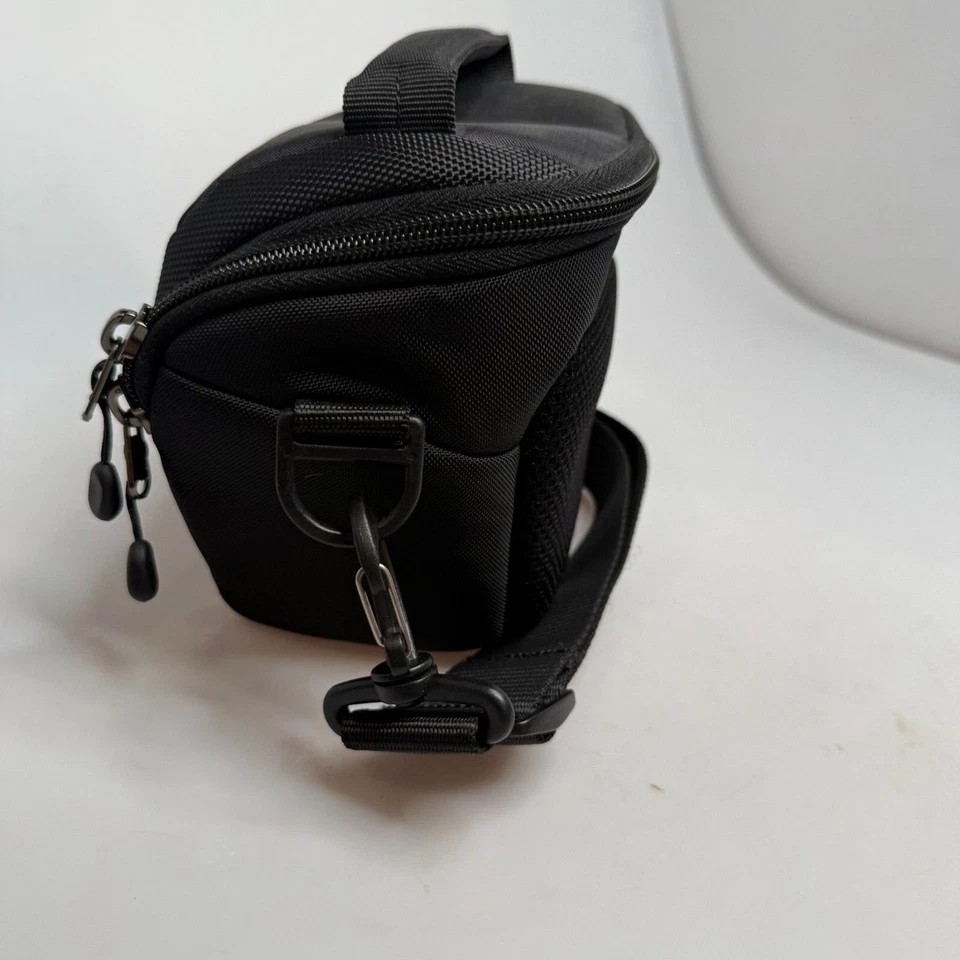 Case Logic DSLR Camera Case Black 6"x5"x4" Compact Crossbody Shoulder Strap- - Image 3 of 4