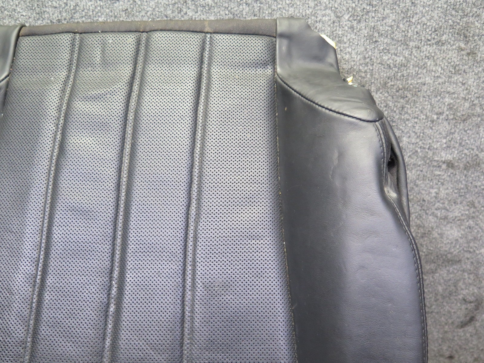 2006-2012 BENTLEY CONTINENTAL FLYING SPUR FRONT RIGHT SEAT LOWER LEATHER CUSHION