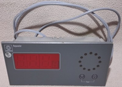Raytheon Anschütz 133-811.NG010 E02 Repeater
