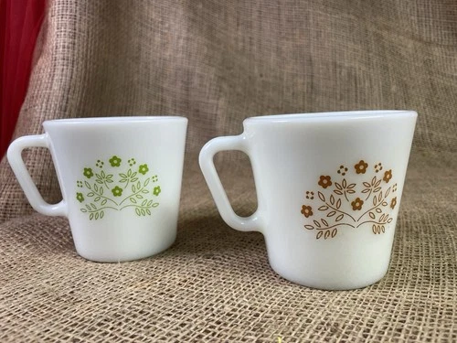 2-Vintage Pyrex Milk Glass Summer Impressions Coffee Cups/Mugs Green & Ginger