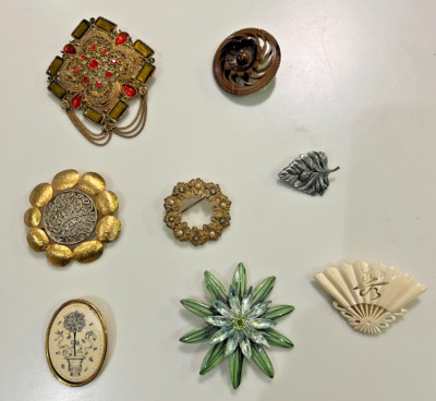 Vintage Lot of 8 Brooches Marjolein Bastin, Barlow, Ciner, Unsigned