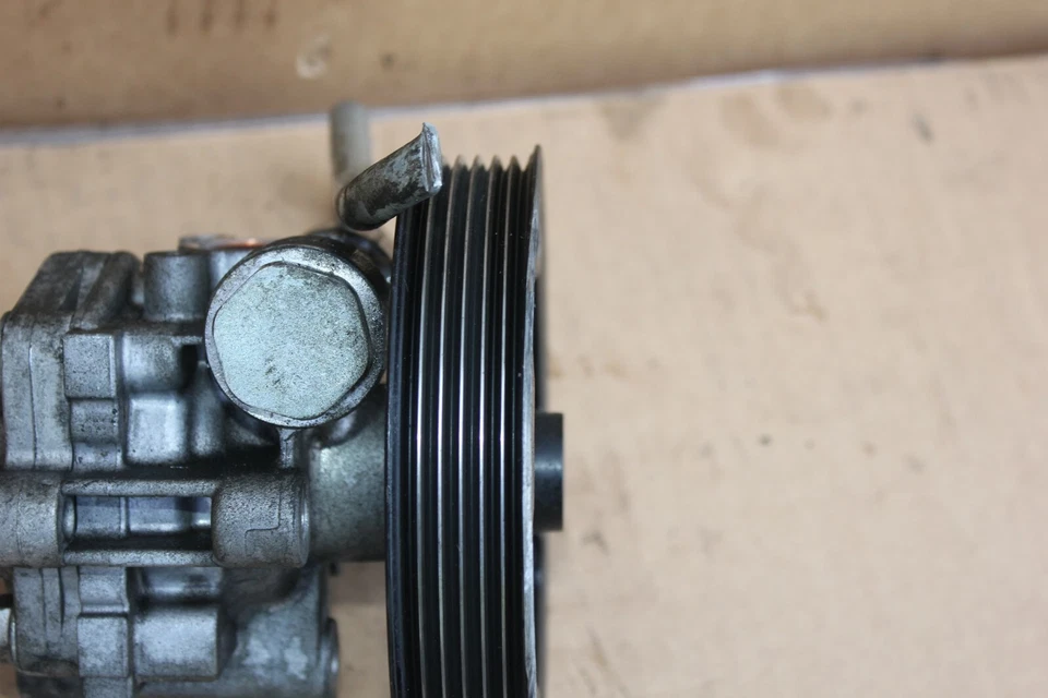 Bomba de dirección asistida Mopar 5105048AC OEM Jeep calibre Compass Patriot 2007-17 Foto 4 de 4