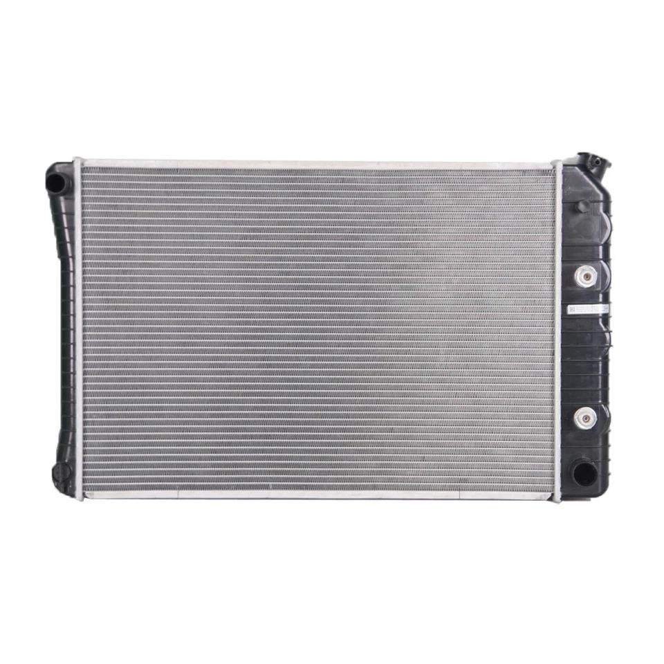 CU730 Aluminum Radiator For 1973-1986 Chevrolet C10 C20 C30 K10 K20 K30 3056964 - Image 3 of 4