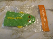 DAKIN'S KNIT MITTS ALLIGATOR NEW IN PACKAGE