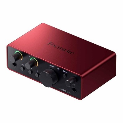 Focusrite Scarlett Solo Studio Interface Bundle w Microphone
