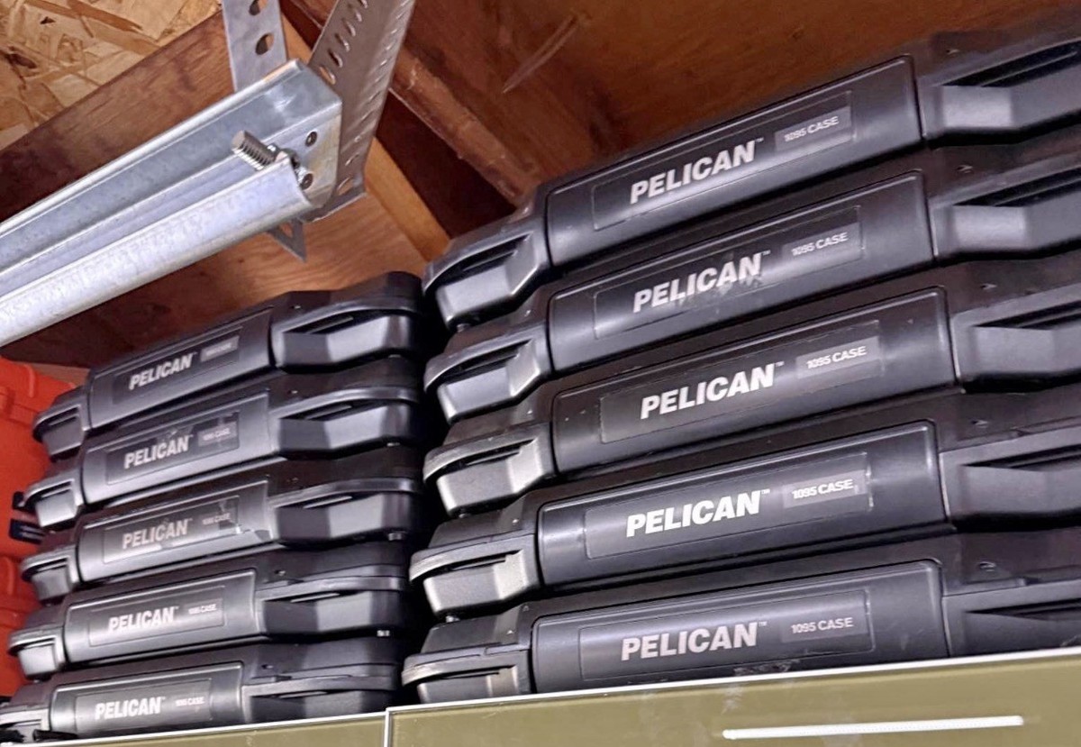 1x Pelican 1095 hardback laptop case with foam waterproof black | eBay