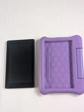 Amazon Fire HD 8 Tablet (8th Gen 2018) bundle M8S26G with Case For Parts/Repair