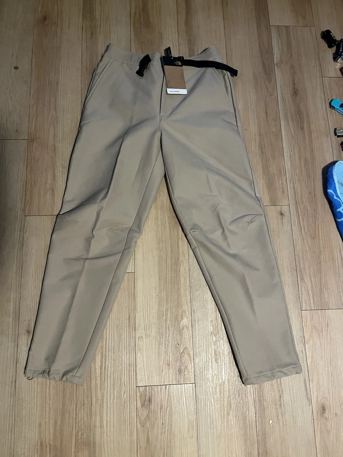 The North Face Men's Camden Soft Shell Pant Hiking Khaki Stone Dark Heather Sz S