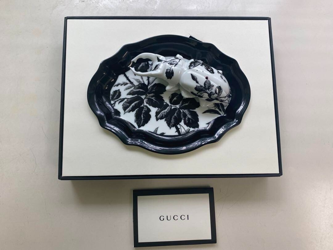 【新品未使用】GUCCI リチャードジノリ製　お香立て Gucci Richard Ginori Porcelain Herbarium Beetle Incense