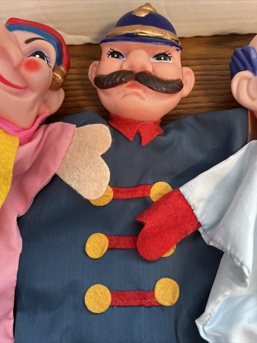 Vintage Mister Rogers Hand Puppets Policeman, Jester, King, Clown - Picture 3 of 12
