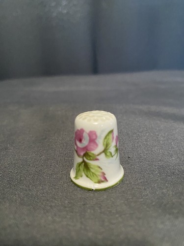 Haviland Limoges France, Pink Flowers Porcelain Bone China Thimble