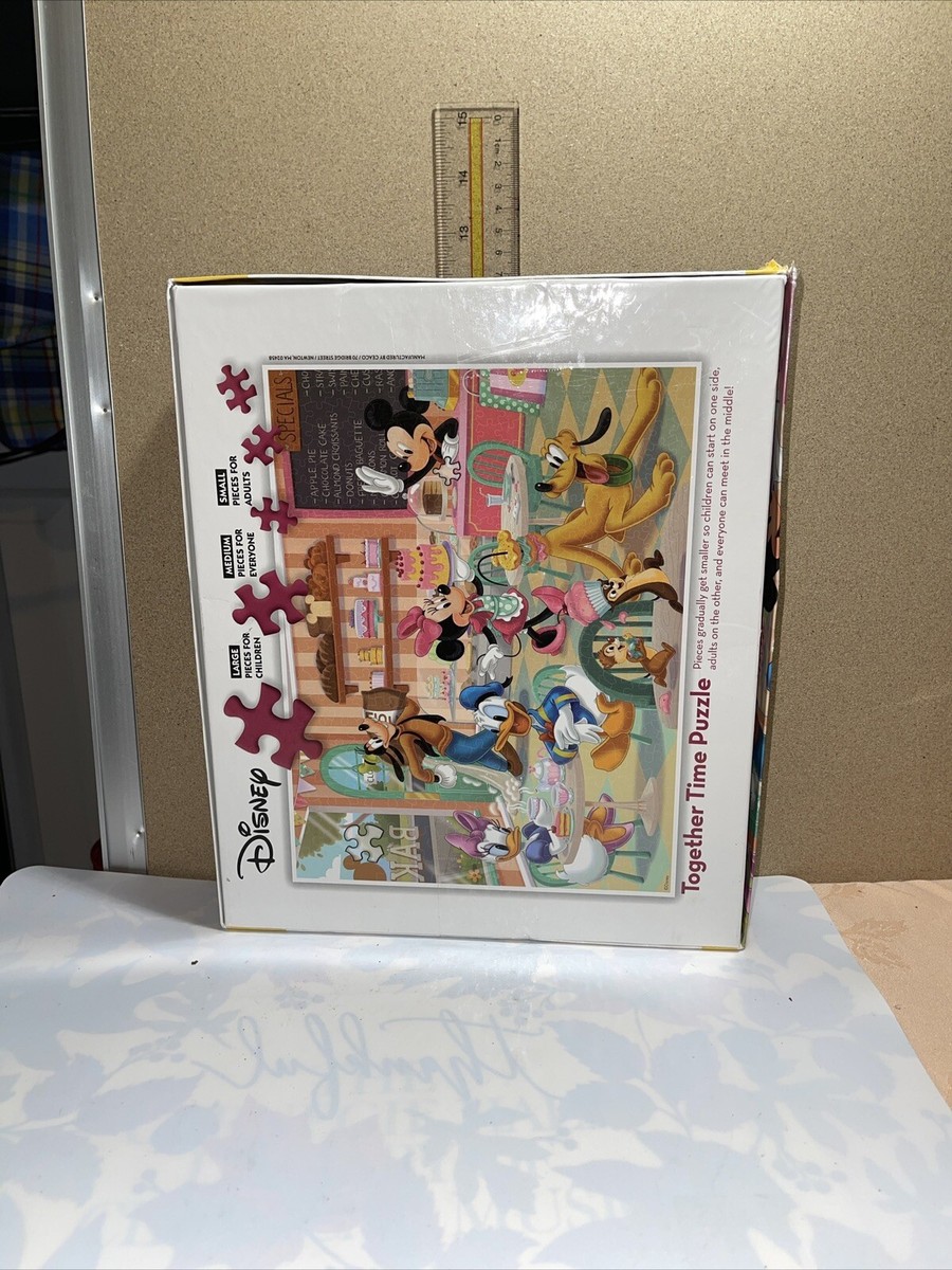 Disney 400 Pc. Jigsaw Puzzle - Family Together Time - 24”x18