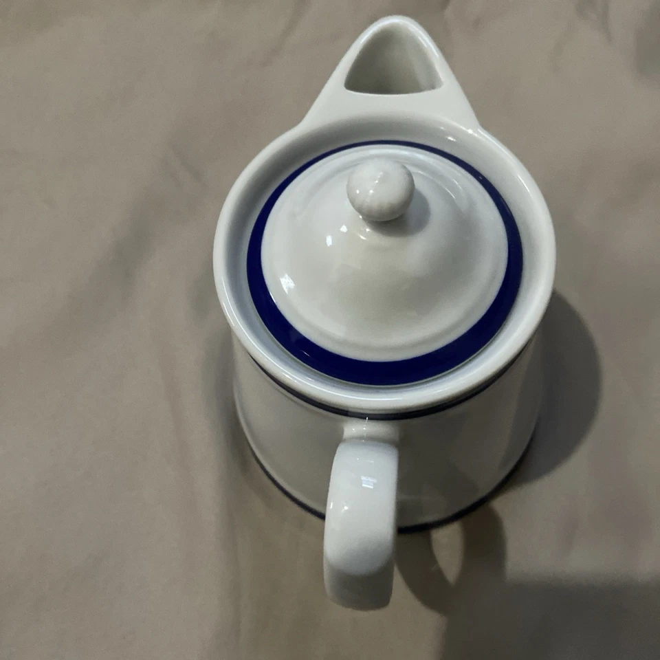 Williams Sonoma Brasserie Blue Sugar and Creamer, Made in Japan - Image 3 of 4