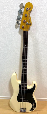 Fender Japan Precision Bass PB70-70US Vintage White Made in Japan