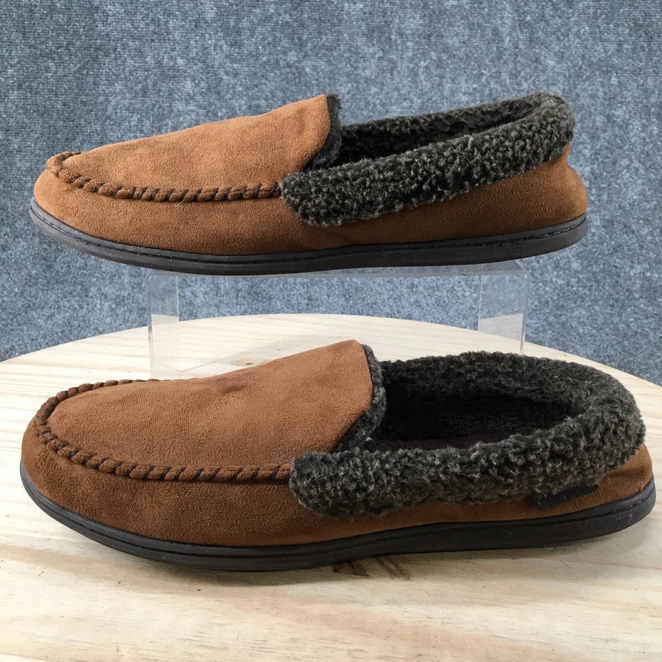 Zapatillas Dearfoams Para Hombres 13-14 Mocasines Sin Cordones Planos Tela Marrón Informales Puntera Sin usar, en Caja Foto 2 de 4
