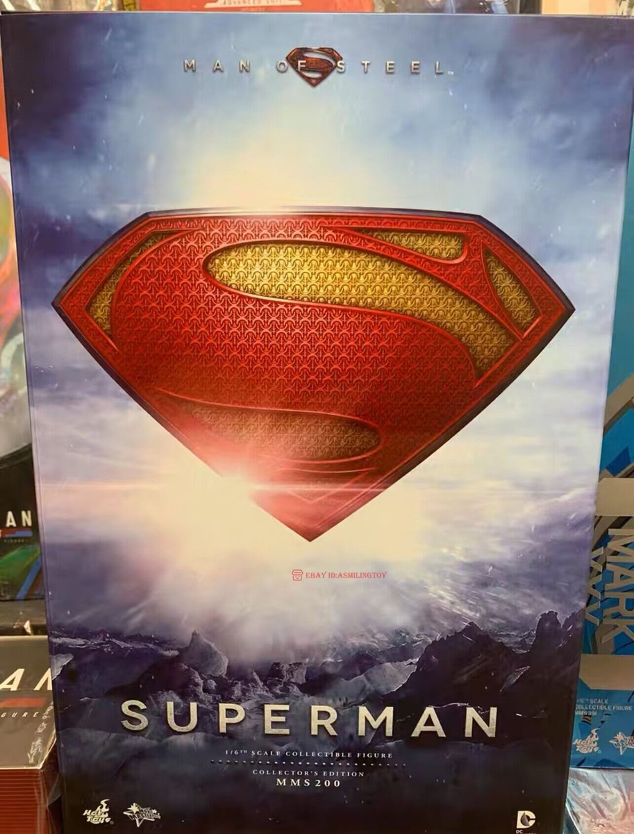 Hot Toys MMS200 Man of Steel 1/6th scale Superman Collectible