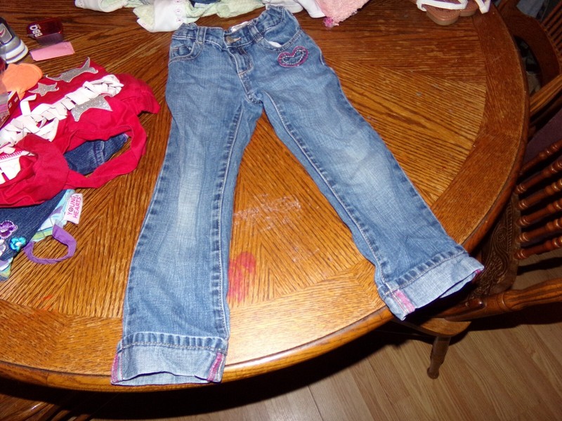 +* GIRL OLD NAVY JEANS SIZE 4T H 581