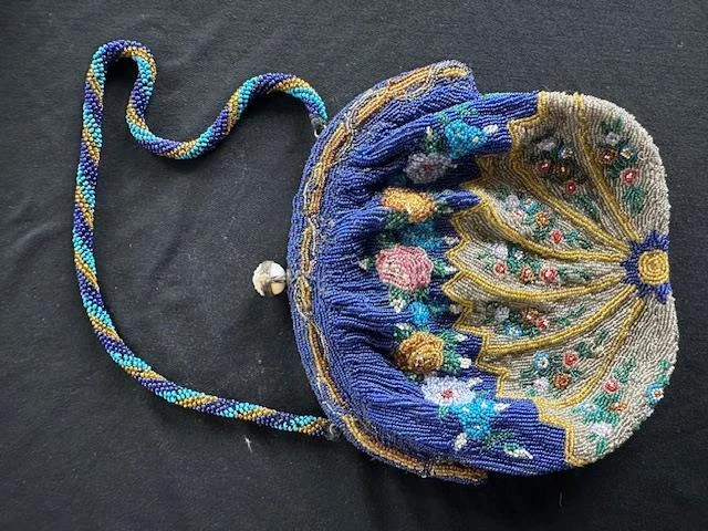 Sac À Main En Verre Floral Perlé Vintage Des Années 1900 7" X 6 1/2" - Photo 4/4