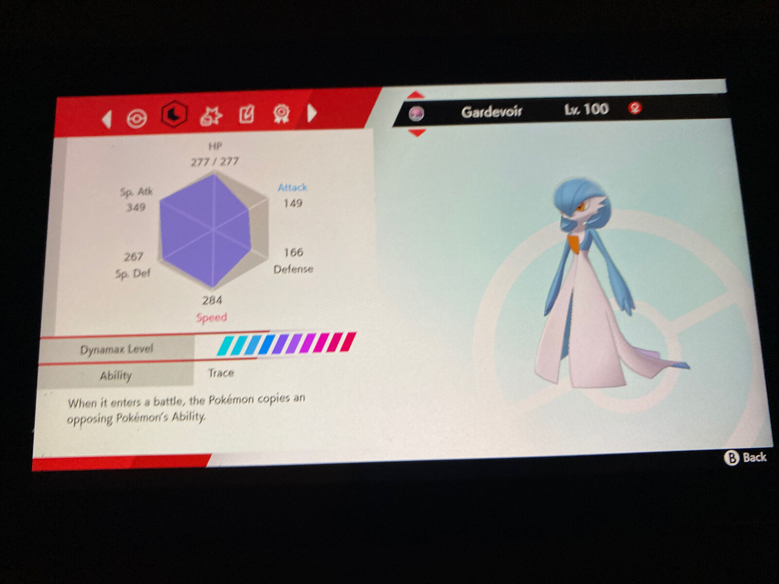 Shiny Gardevoir through surprise trade ! : r/PokemonSwordAndShield