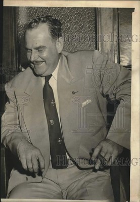 1955 Press Photo Luther Nisbet, chief assistant, Cityland acquisition