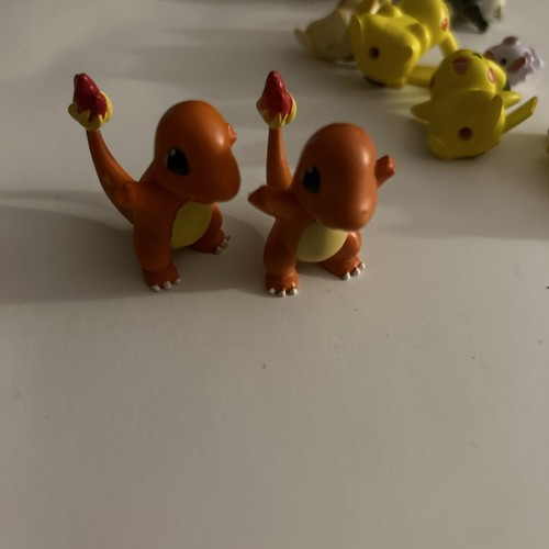 TOMY 2015/2016 Pokemon Mini-figs- Includes 5 Pikachu’s!! - Picture 5 of 11
