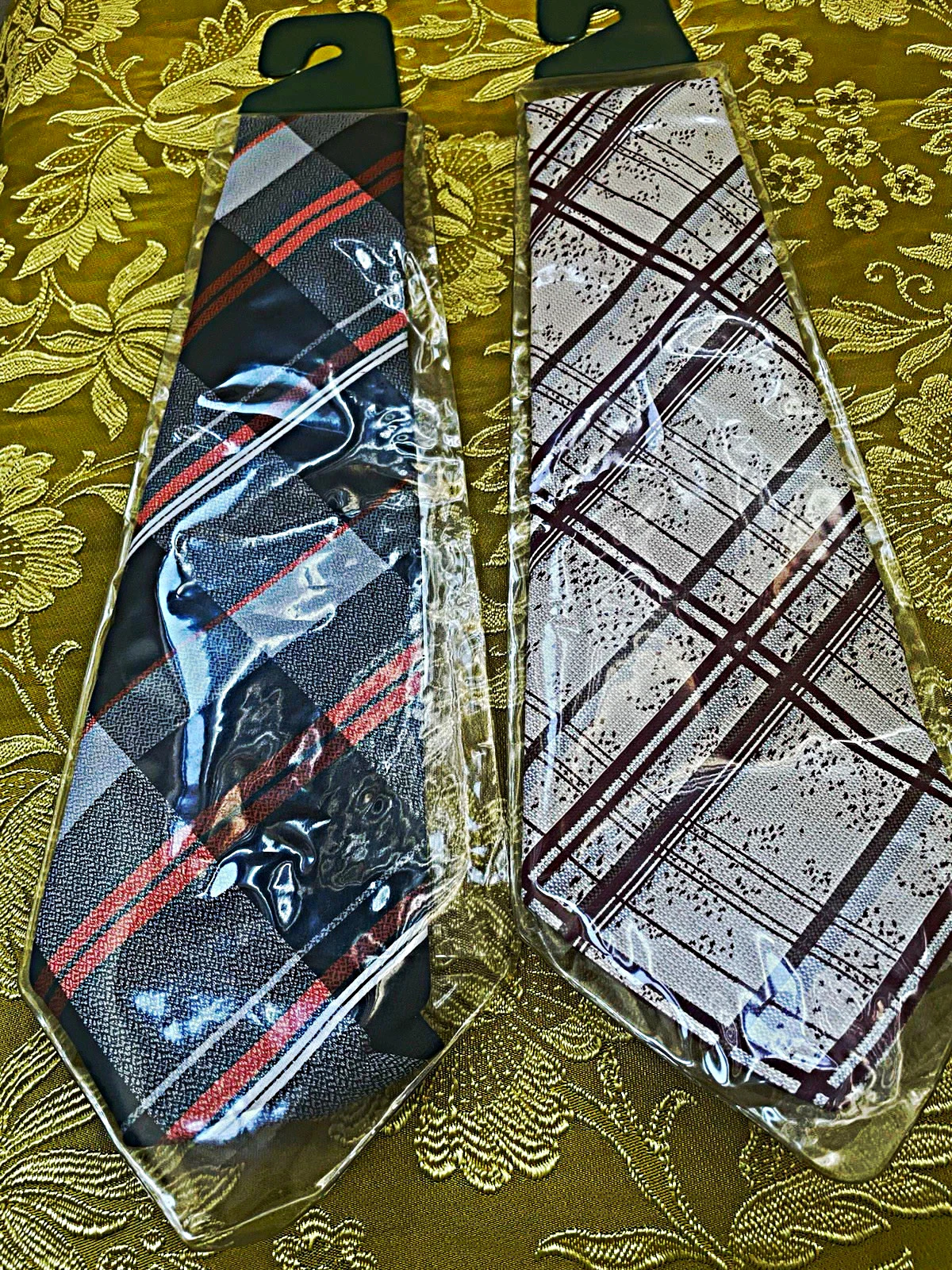 Vintage 1970s Men's Neckties Lot of 2 Exclusive VIP Made in Yugoslavia NOS New - product detail image 4