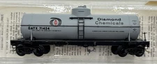 N Scale Micro-Trains 65190 Diamond Chemicals 39’ Single Dome Tank Car GATX 71424
