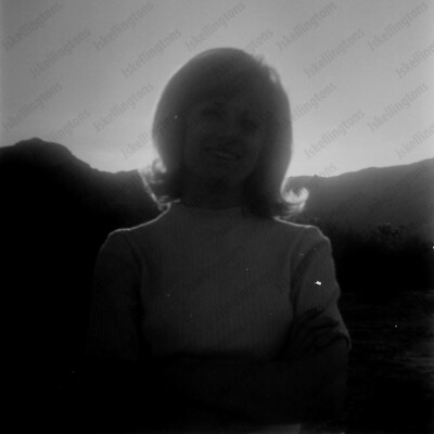1960s casual portrait of pretty woman short hair 2 1/4 square B&W NEGATIVE Pe8