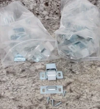 LOT OF 22 SINGLE ROLLER WHEEL SPRING CATCH CUPBOARD LATCH WITH SCREWS NOS