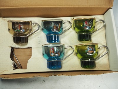 Vintage Box 5 italienische Glas Tassen mit Metallgriff ''Rep S Marino''